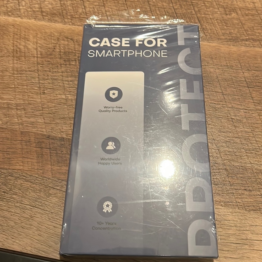 iPhone 13 Pro case and screen protector